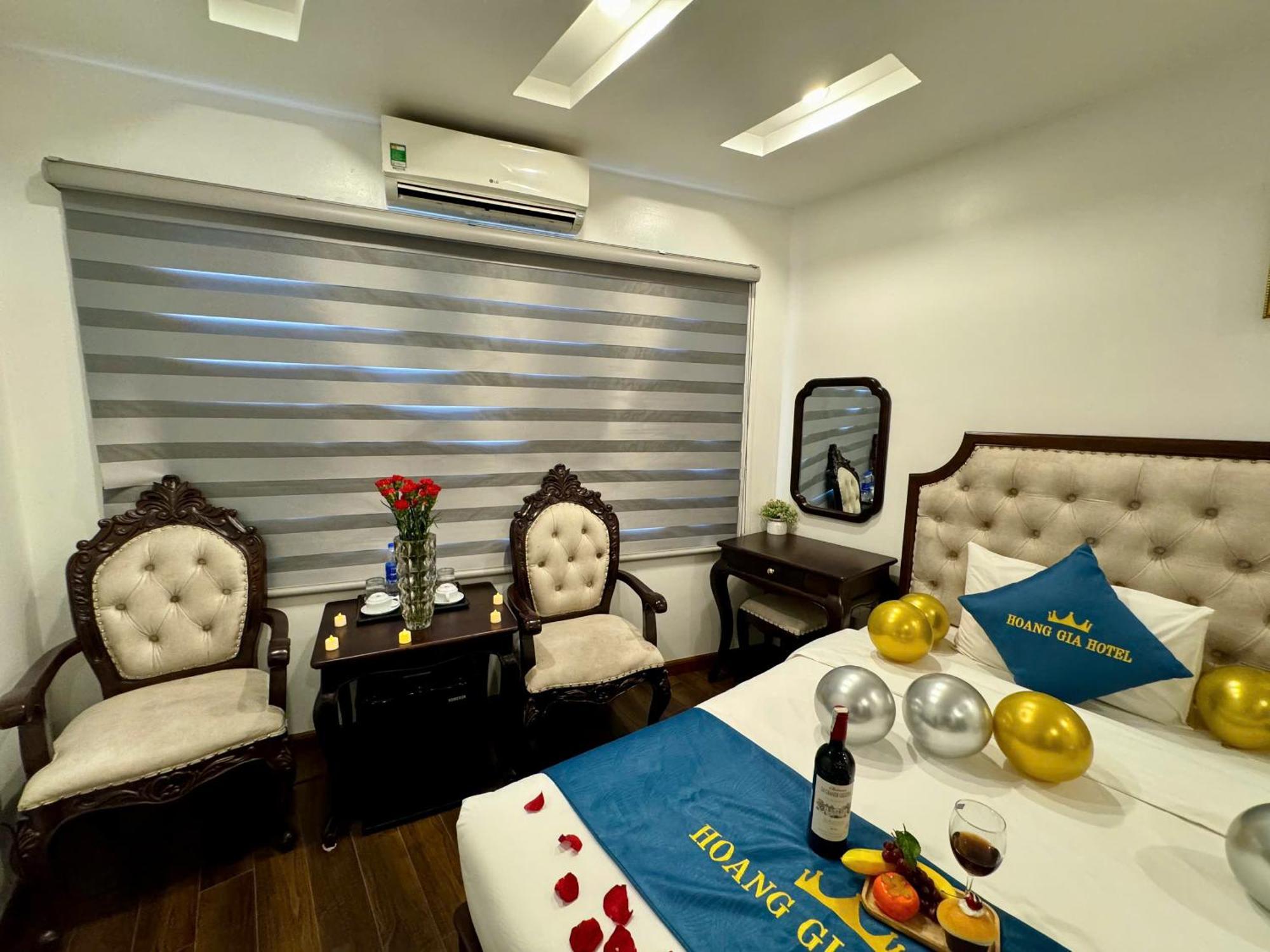 Hoang Gia Hotel Nhan Hoa Hanoi Exteriör bild