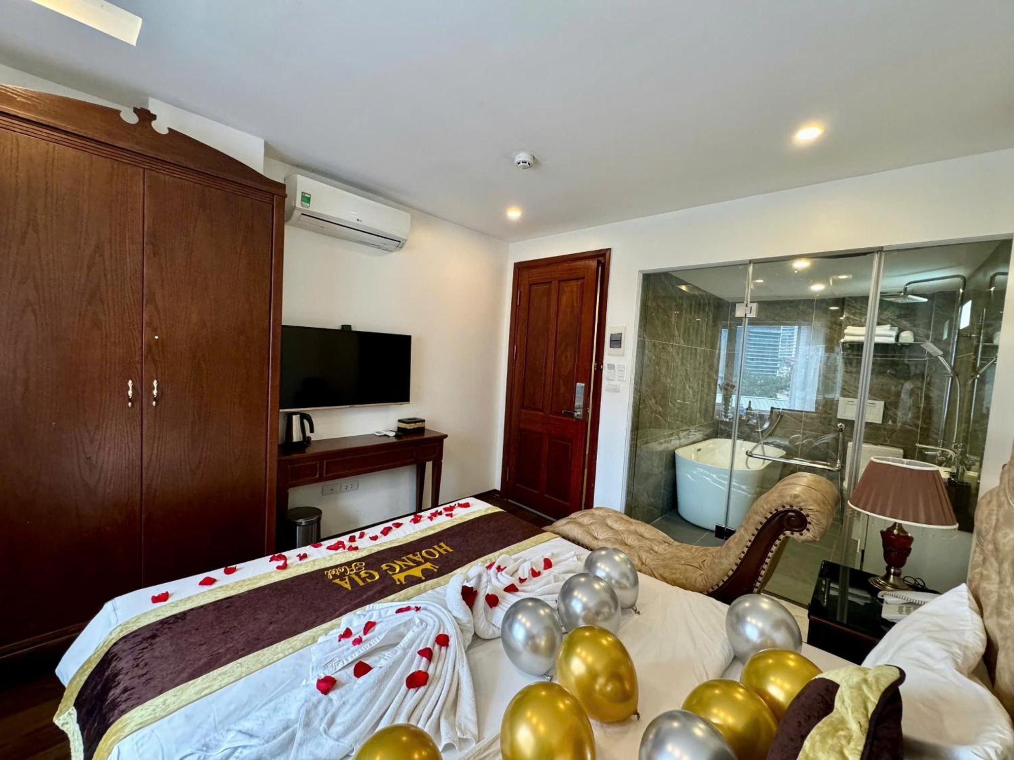 Hoang Gia Hotel Nhan Hoa Hanoi Exteriör bild