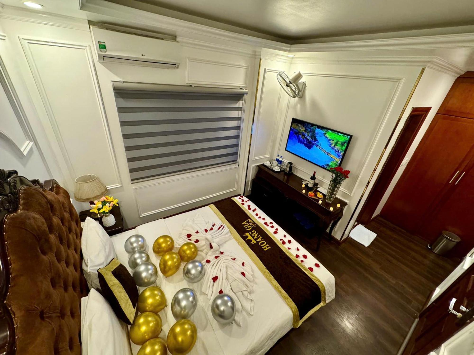 Hoang Gia Hotel Nhan Hoa Hanoi Exteriör bild