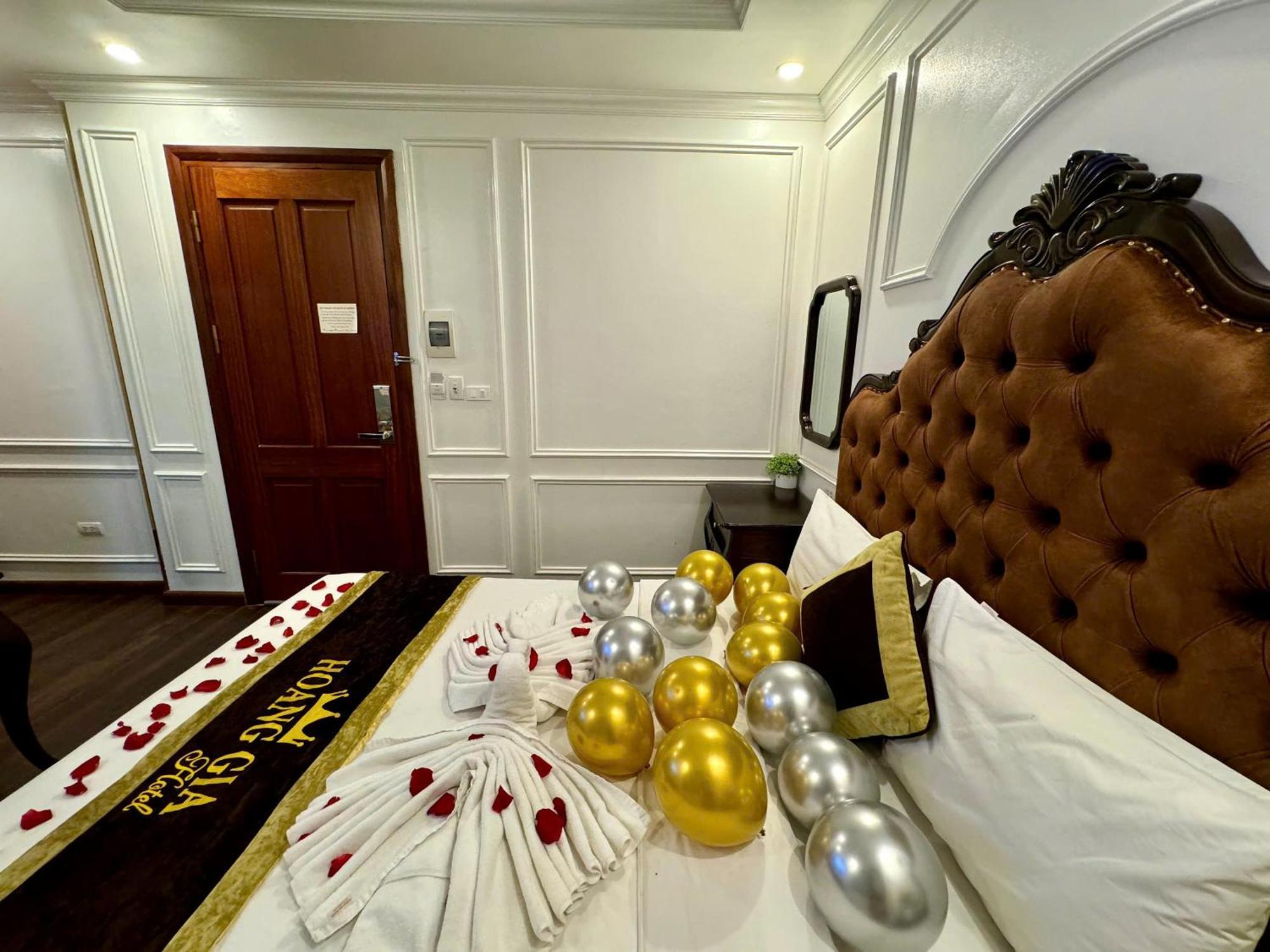 Hoang Gia Hotel Nhan Hoa Hanoi Exteriör bild
