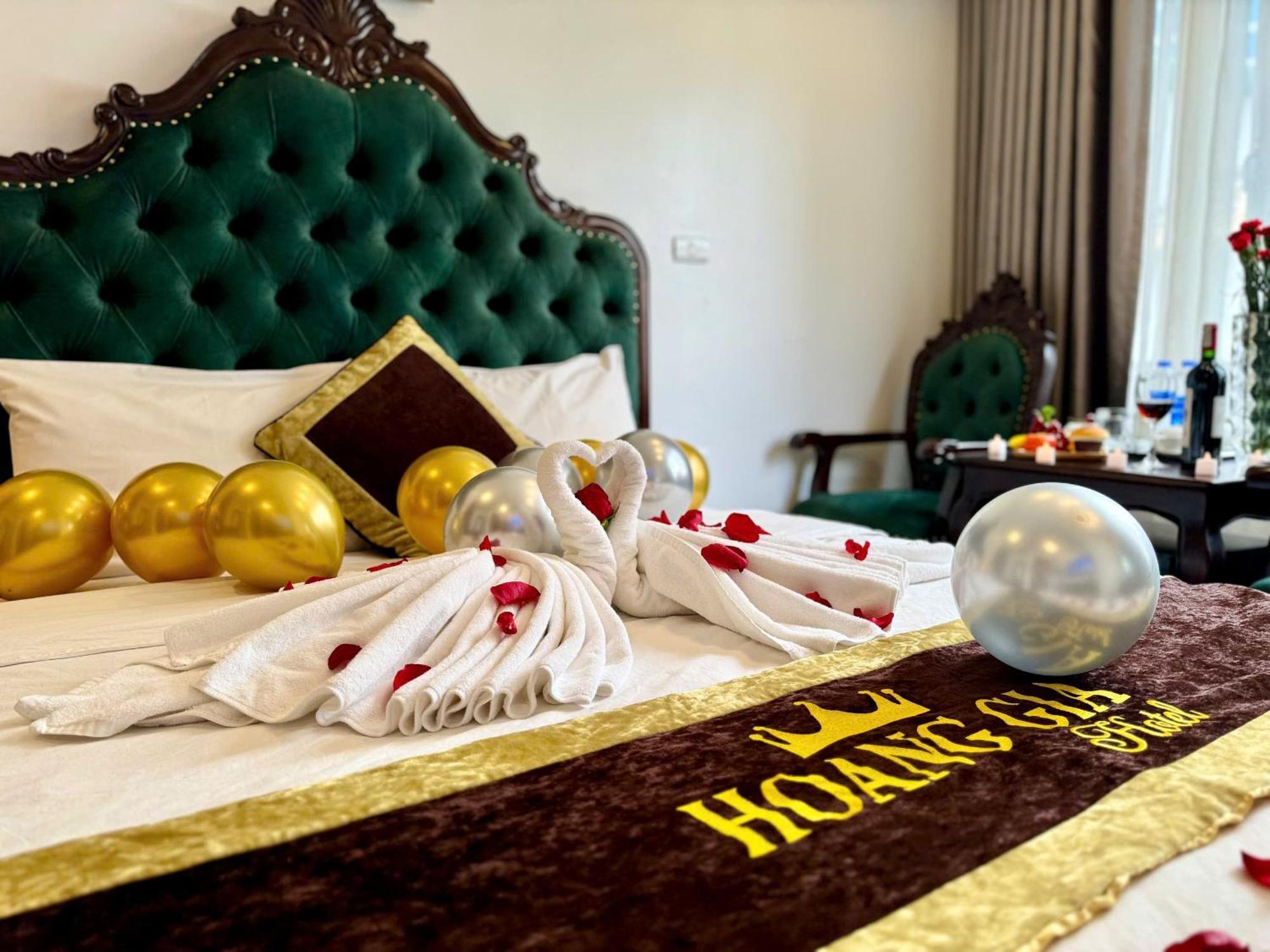 Hoang Gia Hotel Nhan Hoa Hanoi Exteriör bild