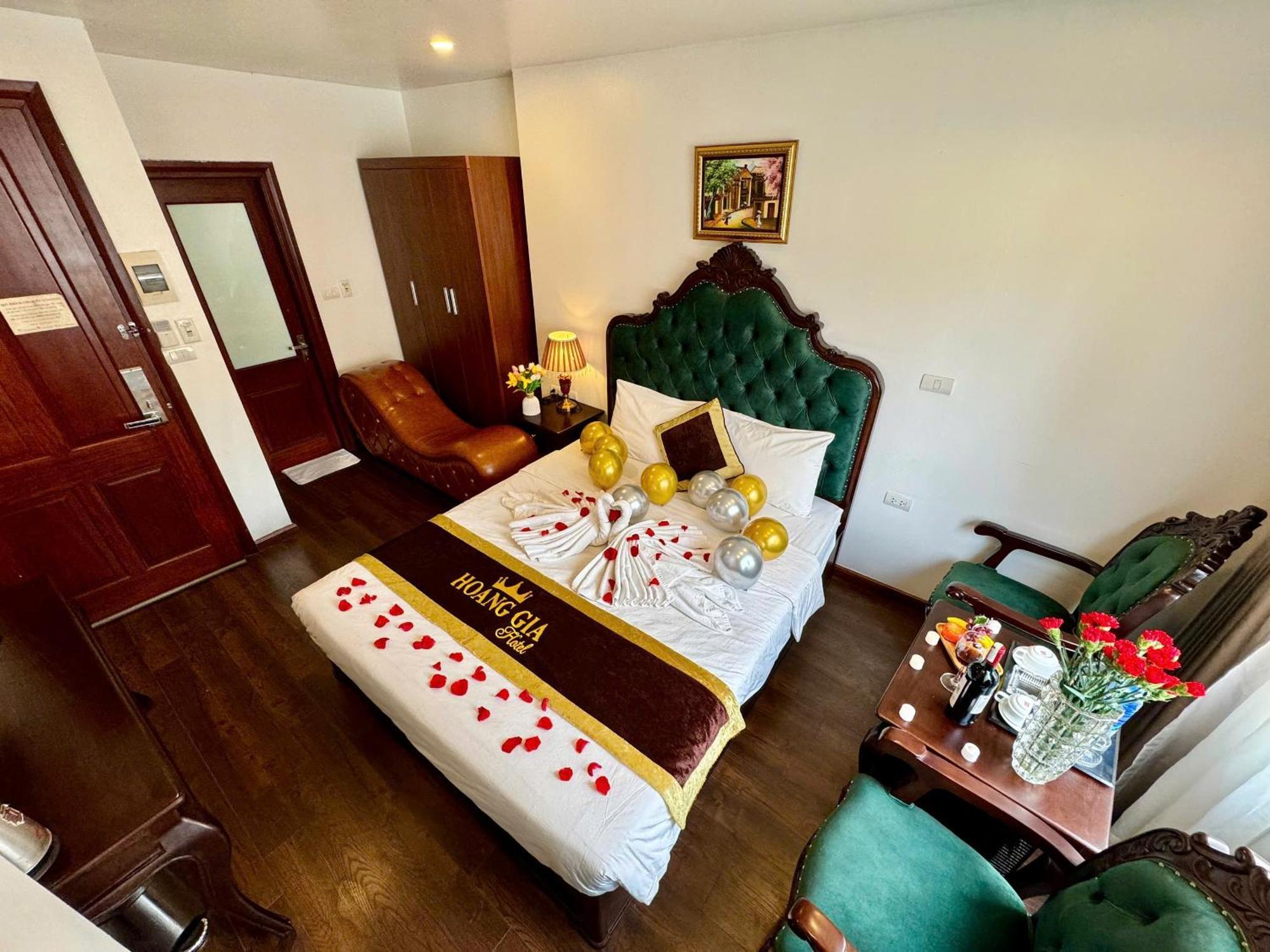 Hoang Gia Hotel Nhan Hoa Hanoi Exteriör bild