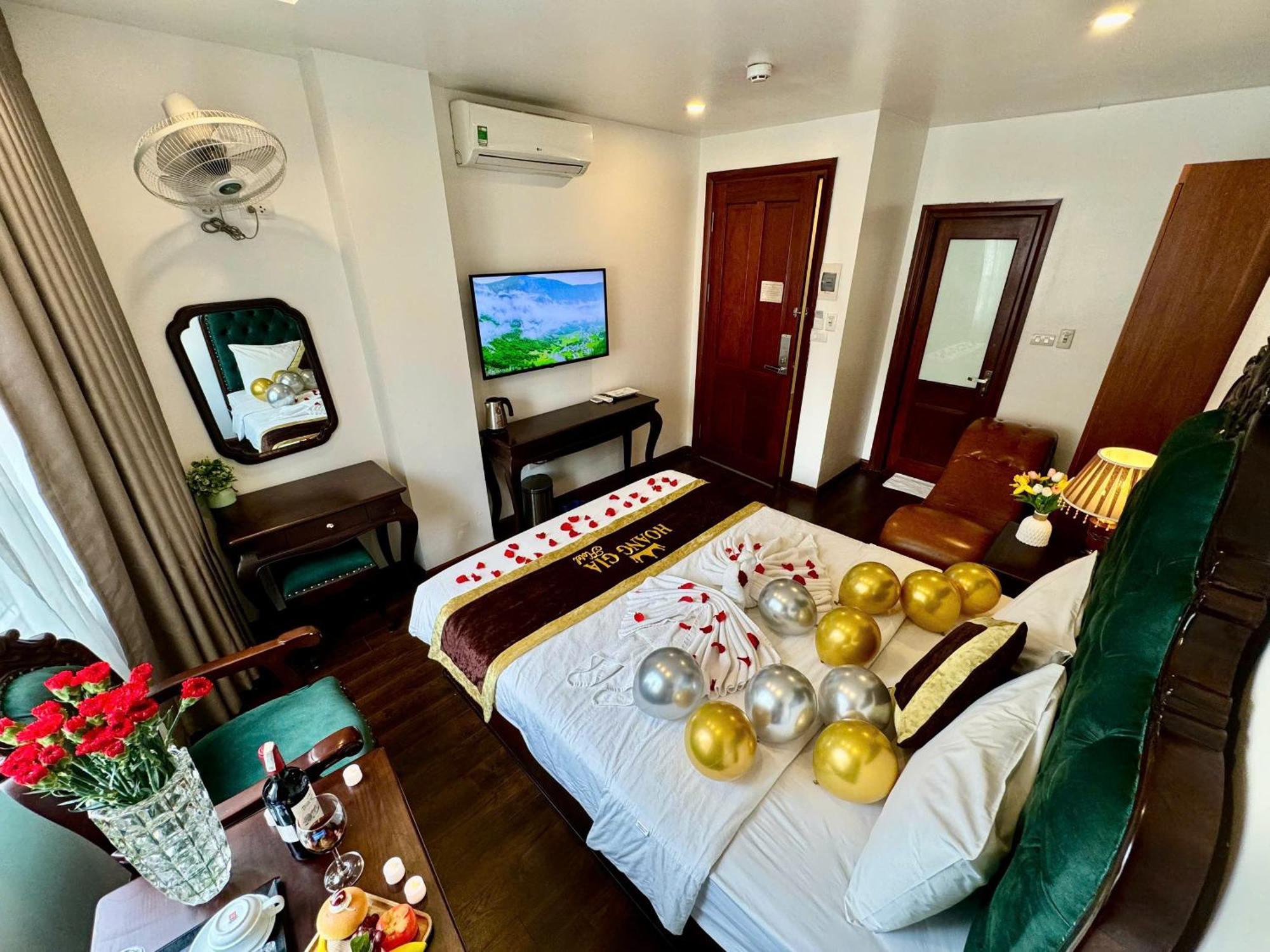 Hoang Gia Hotel Nhan Hoa Hanoi Exteriör bild