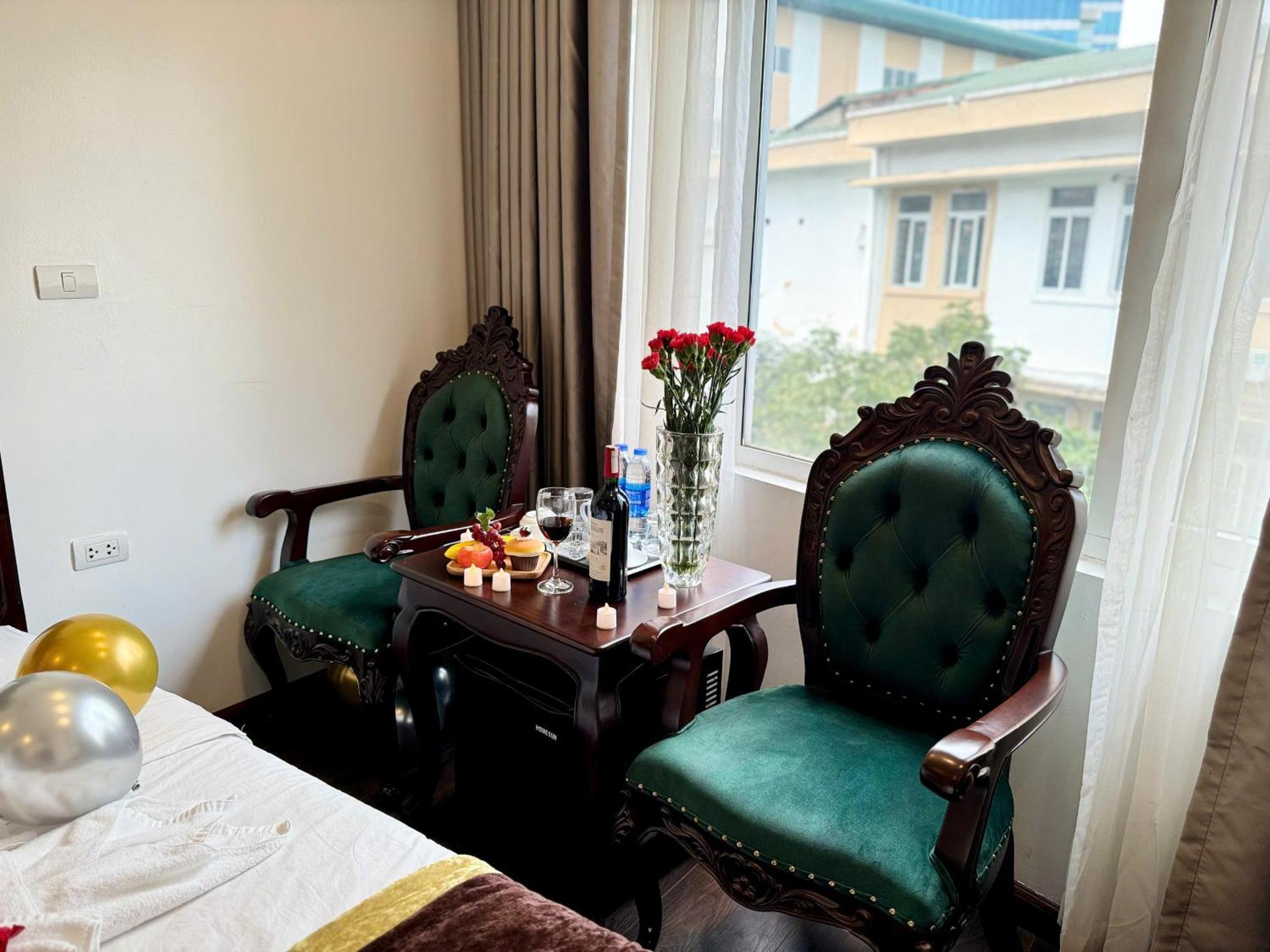 Hoang Gia Hotel Nhan Hoa Hanoi Exteriör bild
