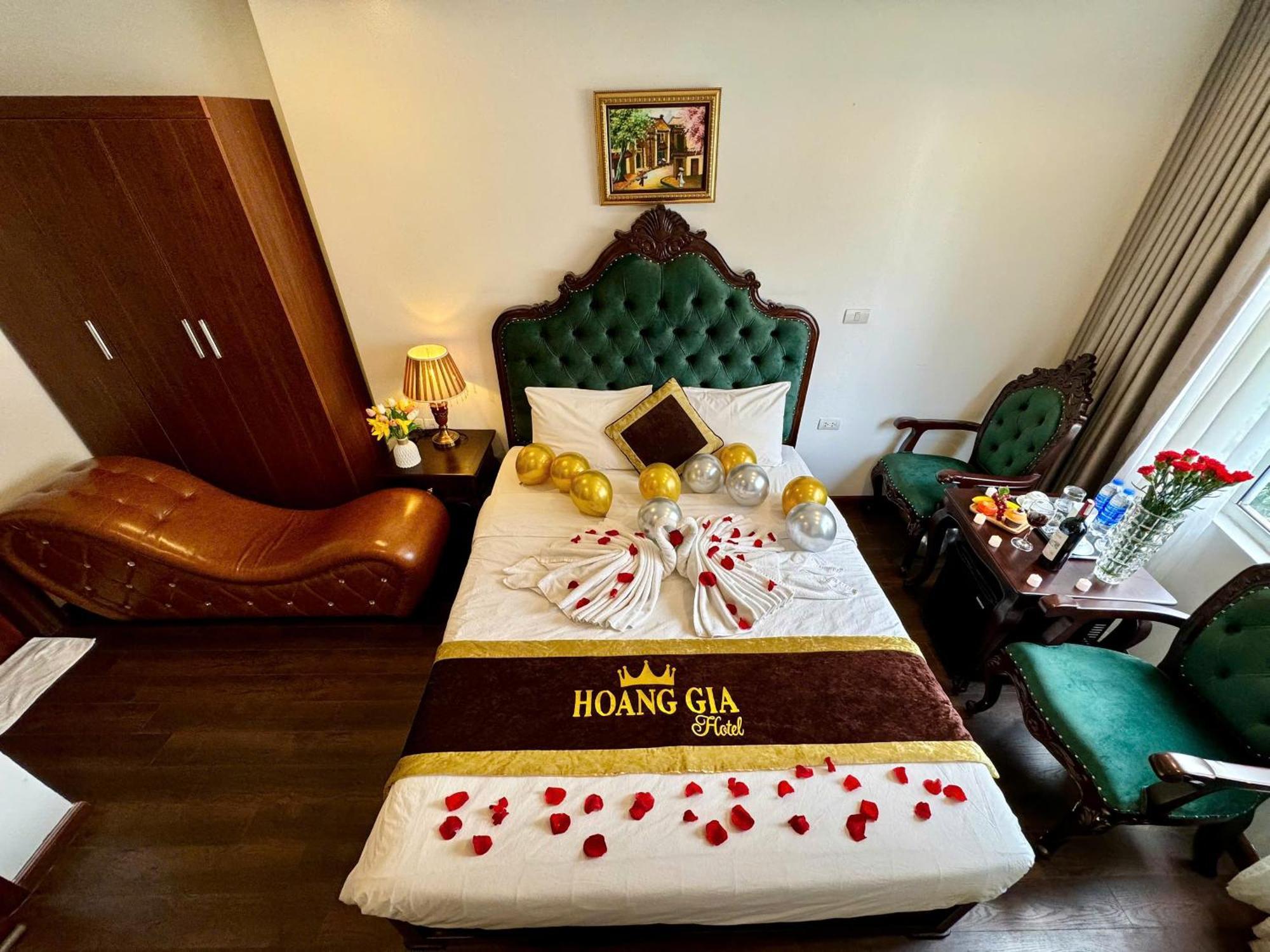 Hoang Gia Hotel Nhan Hoa Hanoi Exteriör bild