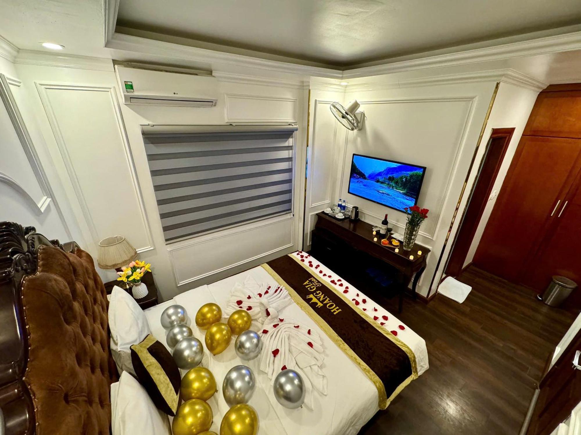 Hoang Gia Hotel Nhan Hoa Hanoi Exteriör bild