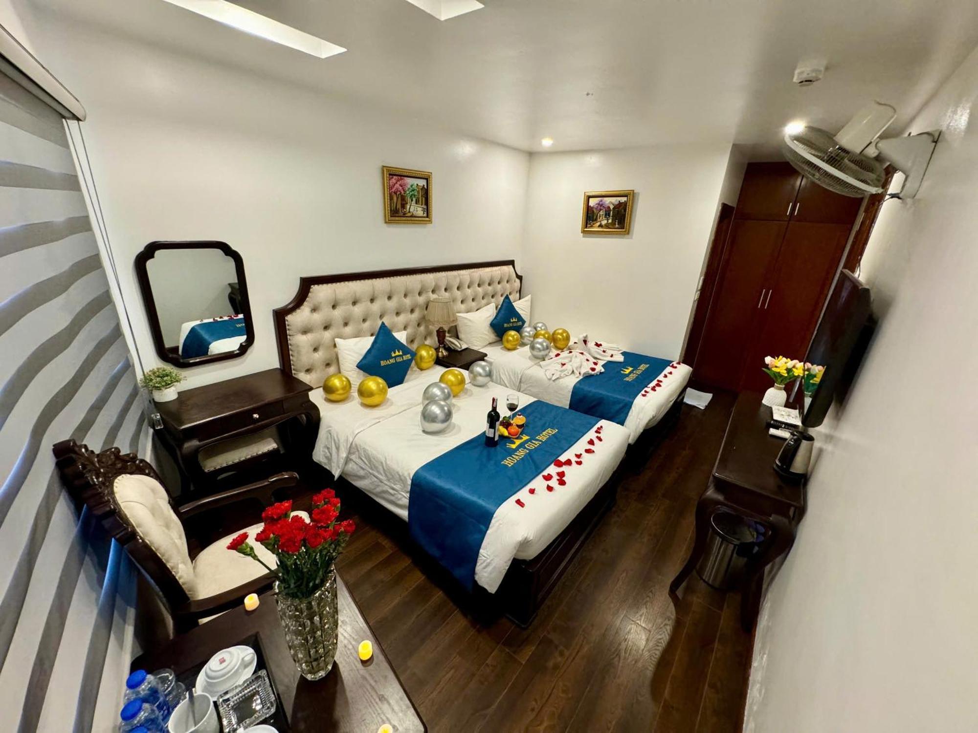 Hoang Gia Hotel Nhan Hoa Hanoi Exteriör bild