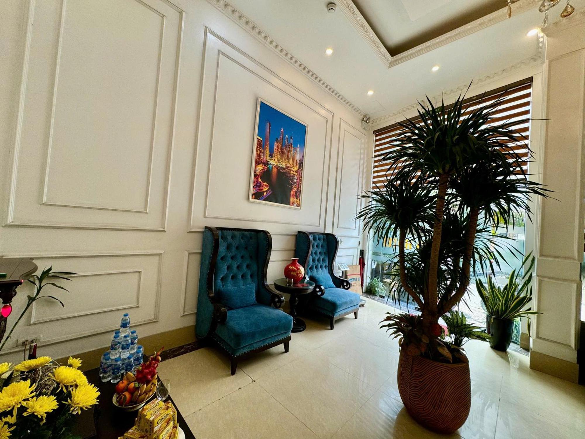 Hoang Gia Hotel Nhan Hoa Hanoi Exteriör bild